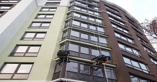 Установка крыши на балкон Снежинск цена от 1042 руб. м/2.