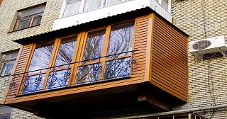 Внешняя отделка балкона Снежинск цена от 1042 руб. м/2.