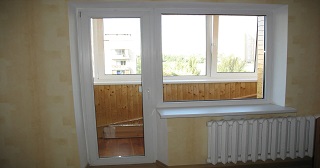 Ремонт балконной двери Снежинск, цена от 990 руб.